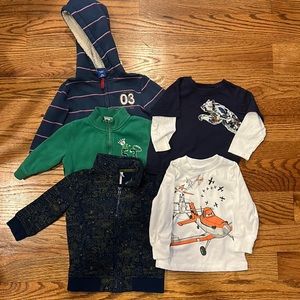 Lot of 5 boys tops, Target, Old Navy, Puma, size 18-24 months
